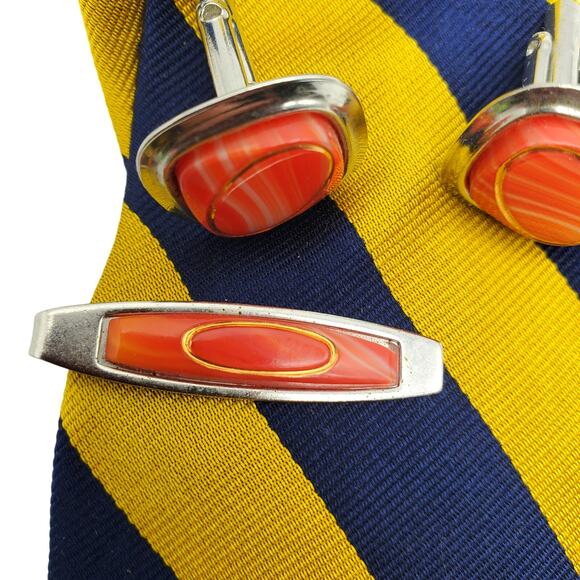 Orange Lucite Cufflinks & Tie Bar Atomic Silver Tone Clip Clasp Vintage 60s 70s - Picture 8 of 8